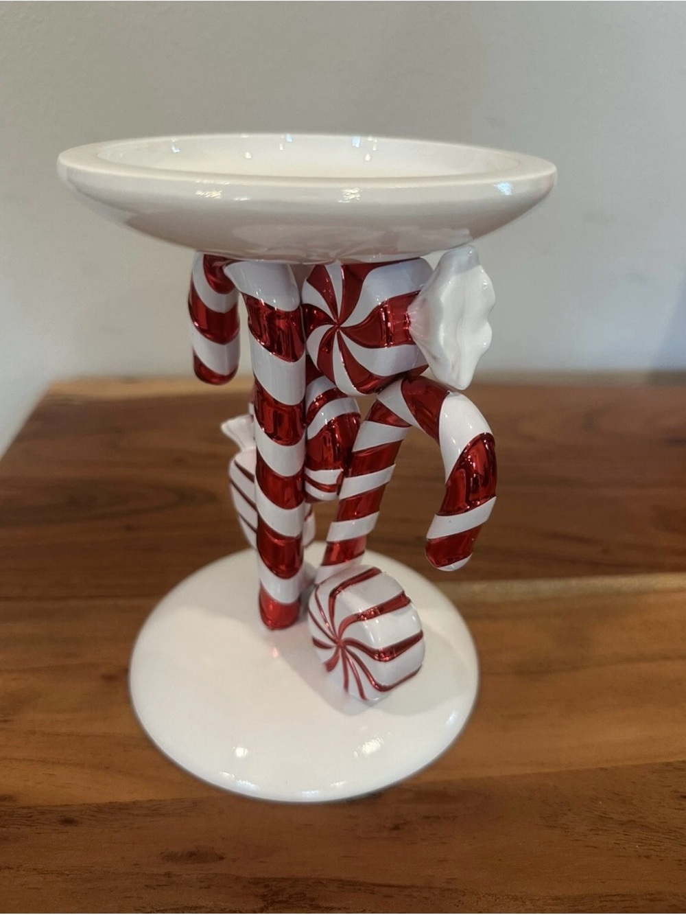 Bath & Body Works: 3-Wick Candle Christmas Peppermint Pedestal In Original Box - Picture 4 of 8